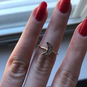 Crescent Moon Midi Ring